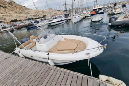 Noleggio Barca a motore Jeanneau Cap camarat 6.5cc Marsiglia