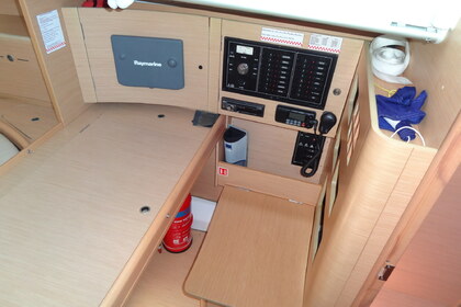 Racing Boat Escapado