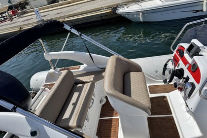 Hyra båt RIB-båt Sacs Marine S780 Gruissan