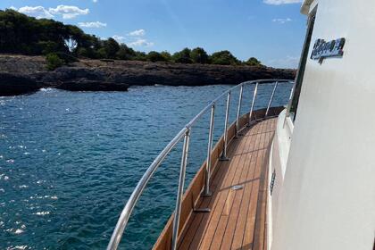 Miete Motorboot POSILLIPO ANTIGUA 38 FLY Gallipoli