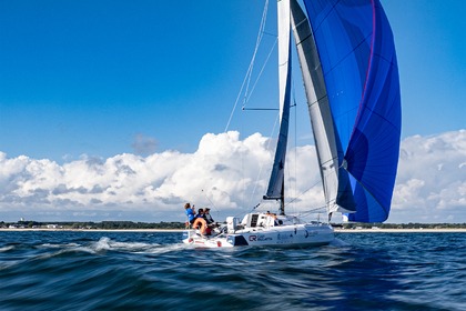 Hire Sailboat Jeanneau SUN FAST 30 OD Lorient