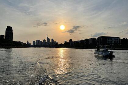 Tenderboot mit E-Motor führerscheinfrei