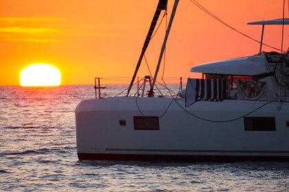 Alquiler Catamarán Lagoon 42 Ajaccio