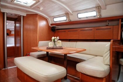 Hyra båt Segelbåt BENETEAU CYCLADES 43.4 Prousós