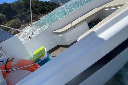 Marinco Self Rental Boat