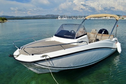 Rental Motorboat QUICKSILVER Sundeck Activ 605 Murter