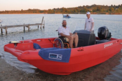 Charter Motorboat Pioner Multy Halkidiki