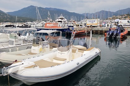 Location Semi-rigide Capelli Tempest 700 Propriano
