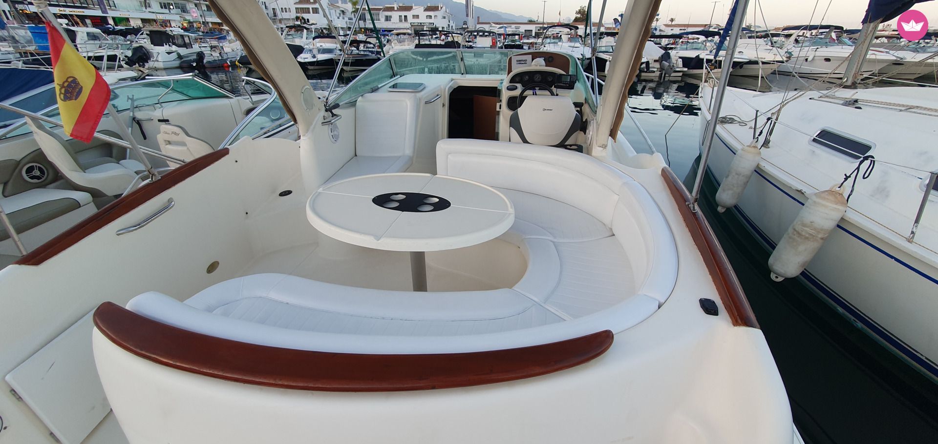 Hire Jeanneau Leader 805