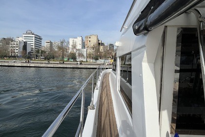 Private Luxury Yacht Experience – Bosphorus & Islands