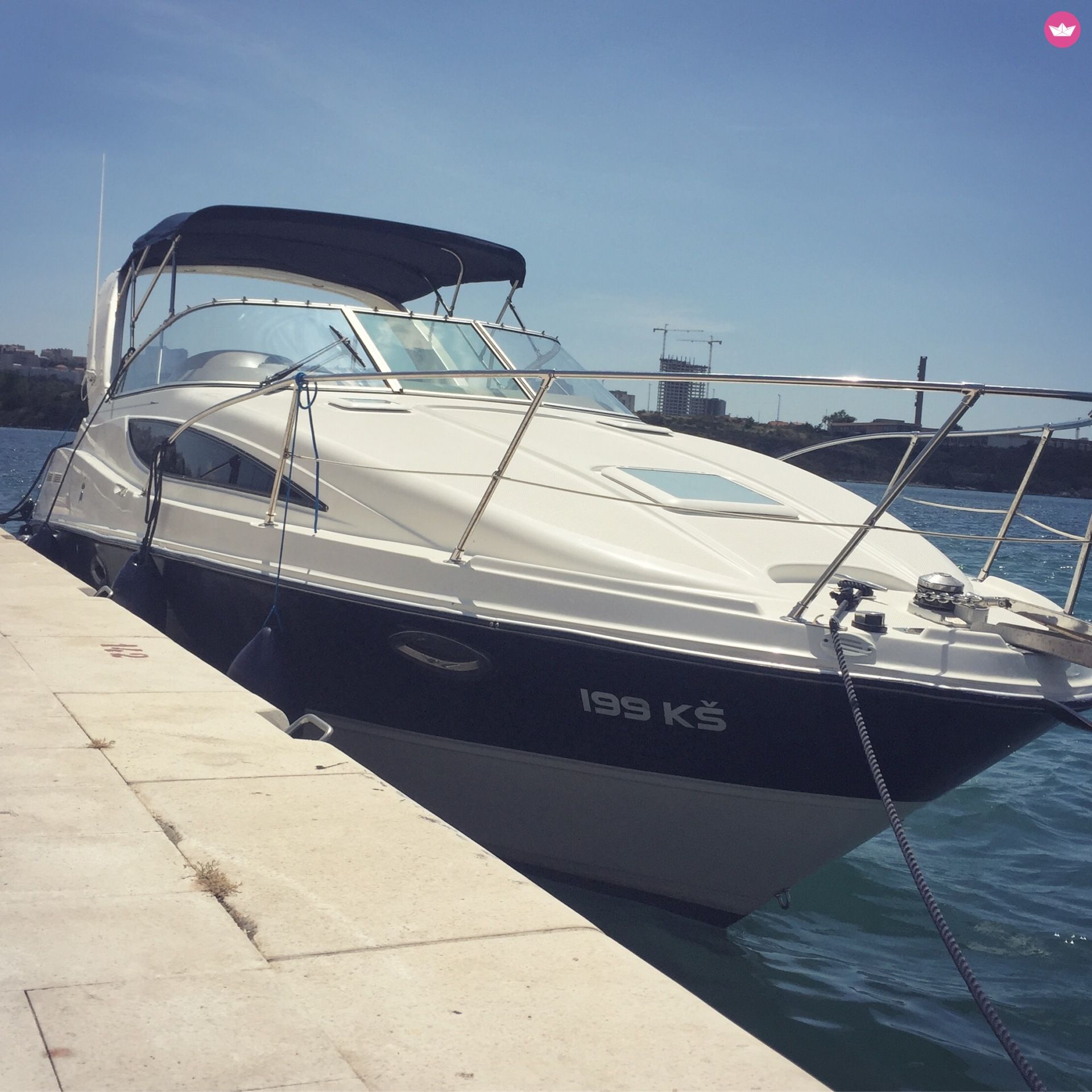Charter Motorboat Bayliner 285 Ciera Cruiser Split