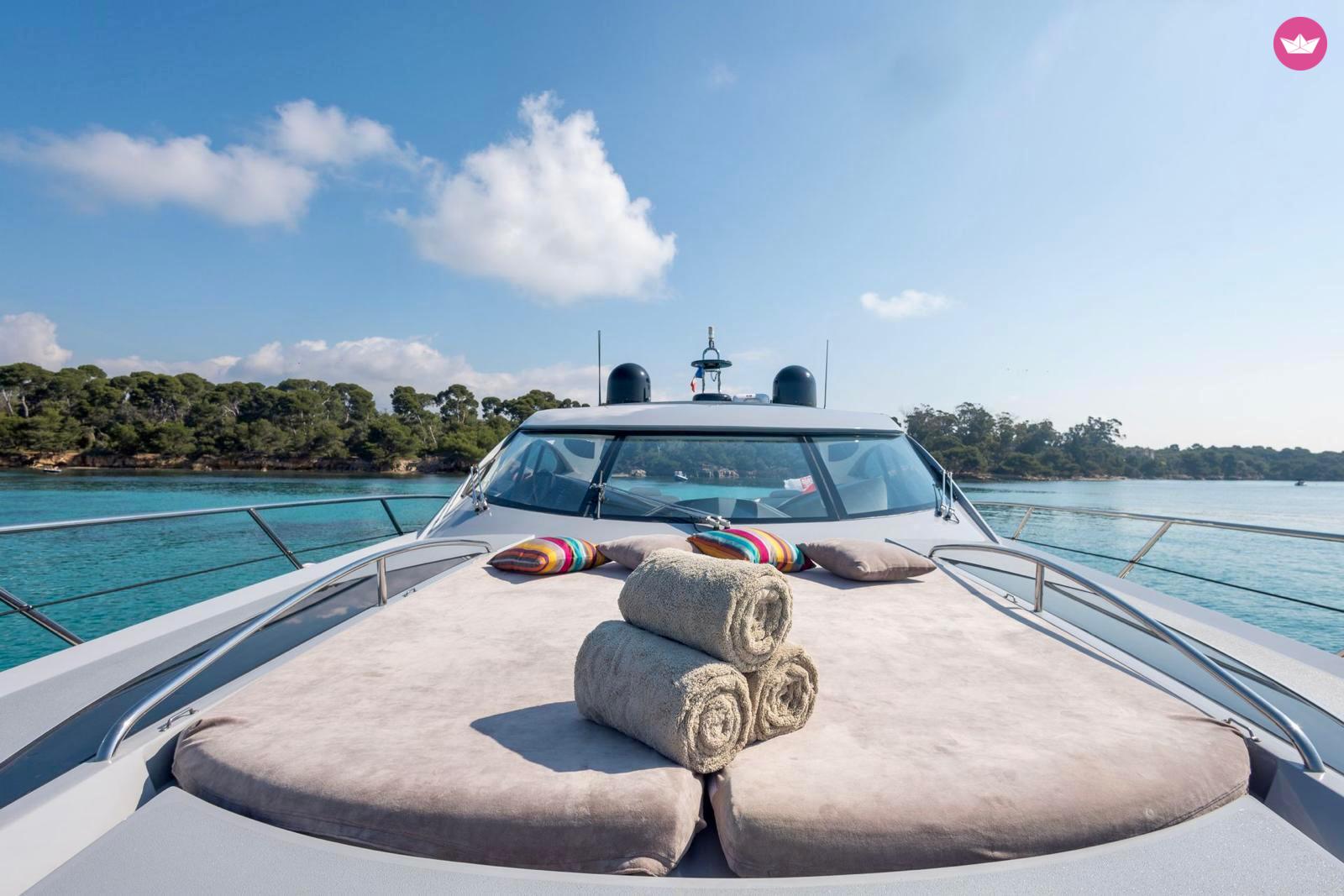 Yacht Sunseeker 68 Predator 3