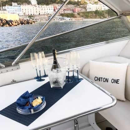 Charter Motorboat Itama 38 Capri