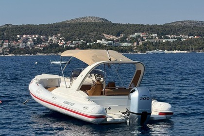 Hire Motorboat AQUAMAX AQUAMAX B23 F Hvar