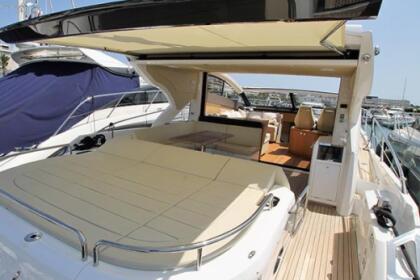 Rilassati a Cancun a bordo di questo lussuoso yach