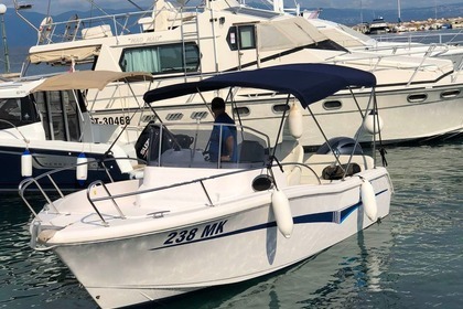 Rental Motorboat ELAN 650 Malinska