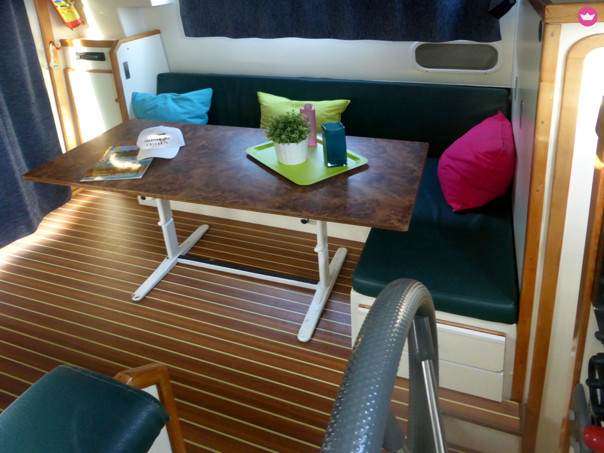 Péniche New Con Fly First 30cv 3