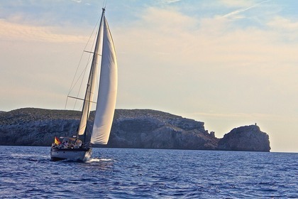 Charter Sailboat IRWIN 54 Vilanova i la Geltrú
