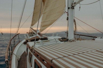 Multi-Day Sailing Charter aboard Kymatia
