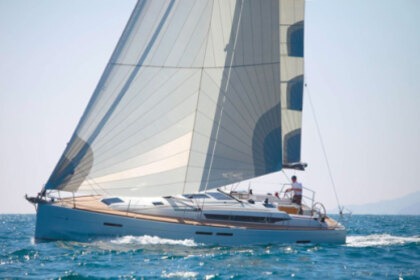 Charter Sailboat JEANNEAU SUN ODYSSEY 449 Piombino