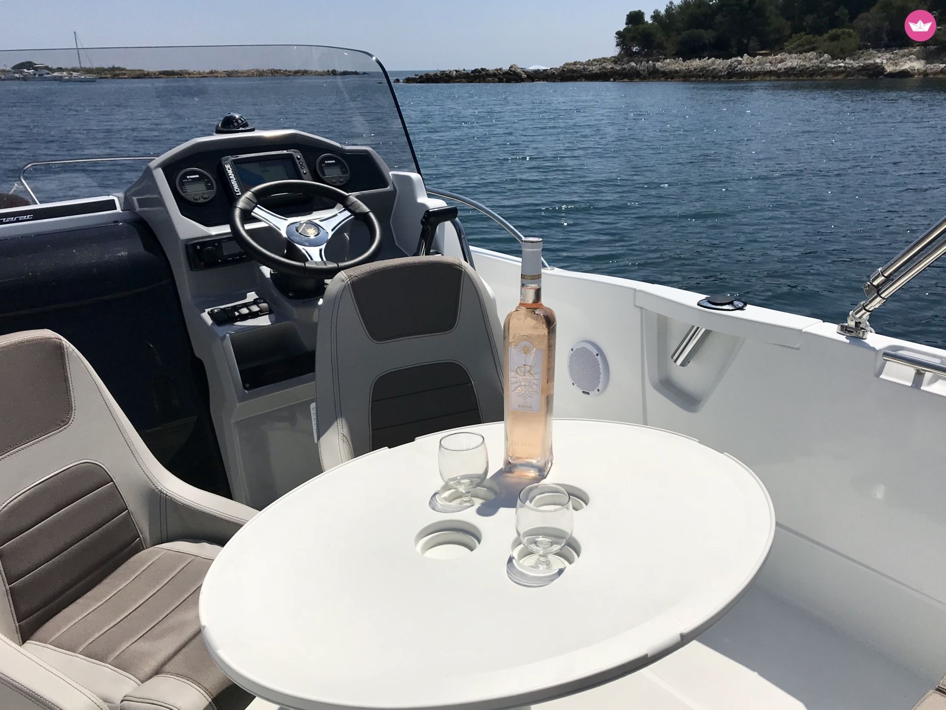 Location bateau à moteur à Antibes de particuliers et professionnels