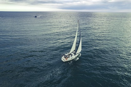 Sailing boat tour con snorkeling