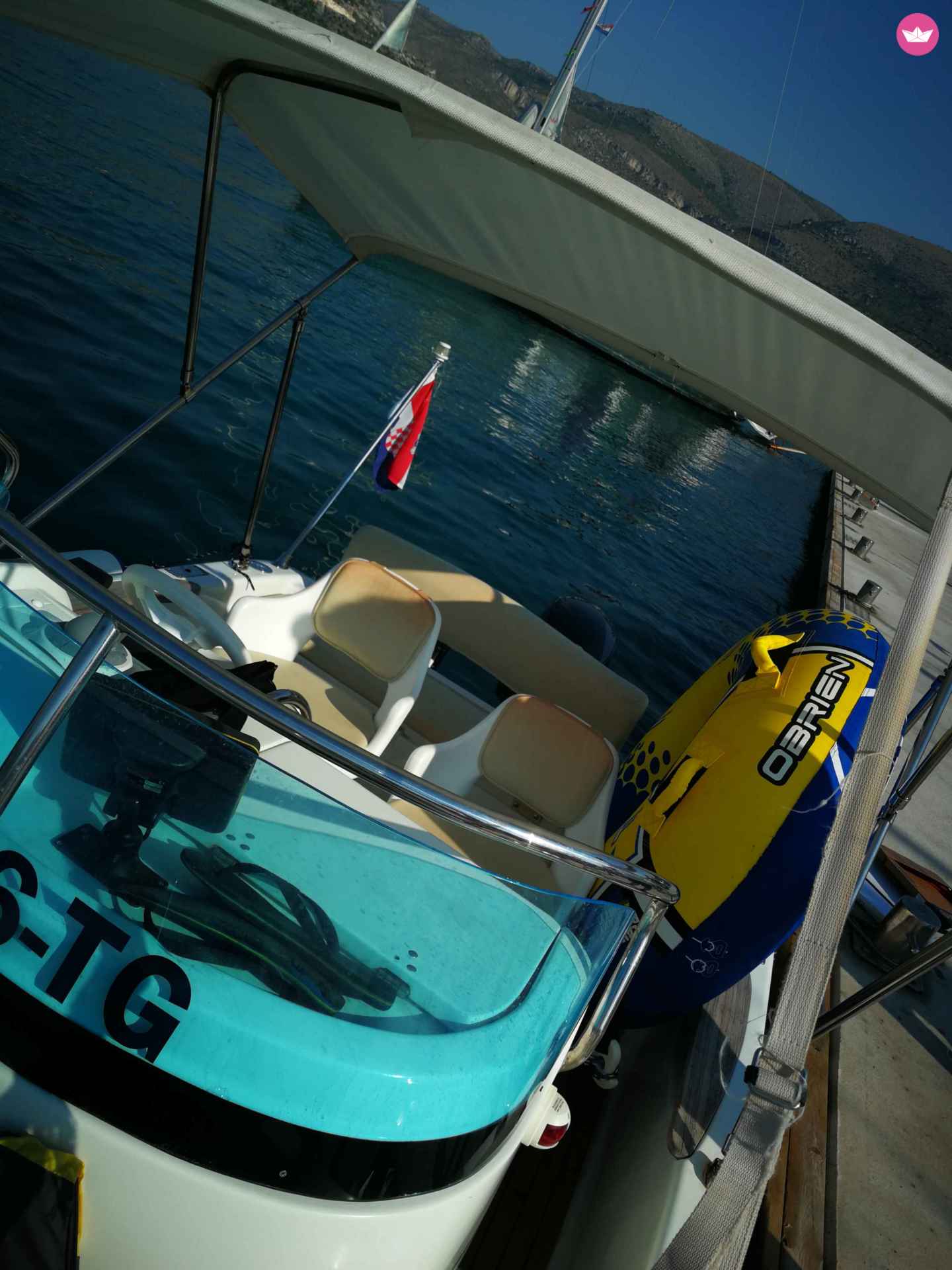 Motorboat Primus Marine Fisher 17 Deck for hire