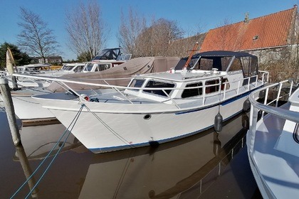 Rental Houseboats Palan Sport 950 OK Woubrugge