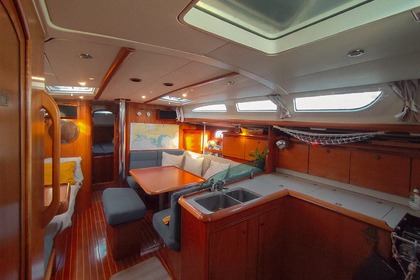 Jeanneau Sun Odyssey 43 avec skipper professionnel
