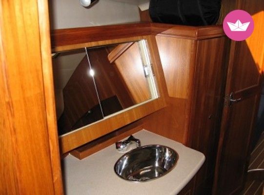 Charter Sailboat Hunter 2005 41' Hunter Marina del Rey