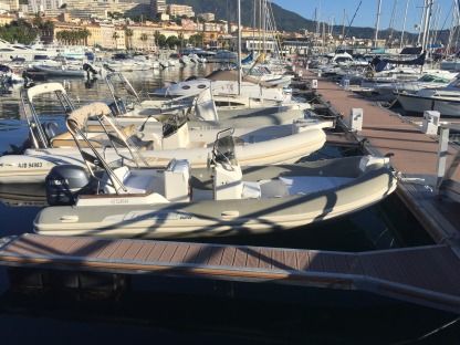 Charter RIB Capelli Tempest 6.26 Ajaccio