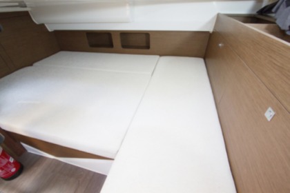 JEANNEAU CAP CAMARAT 9.0 WA