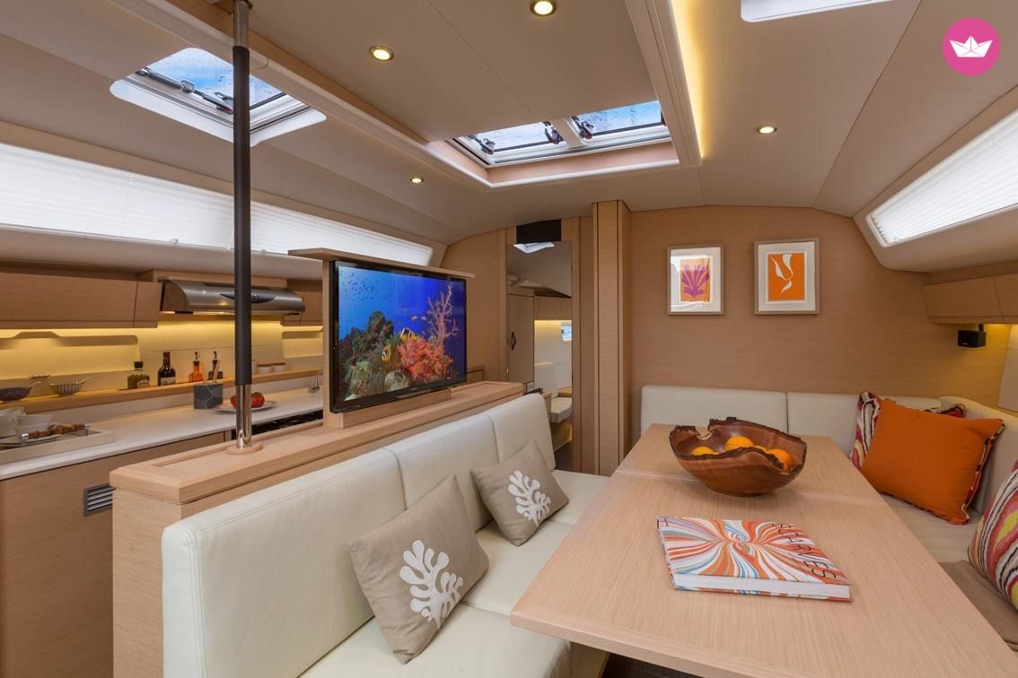 Noleggiare Jeanneau 54