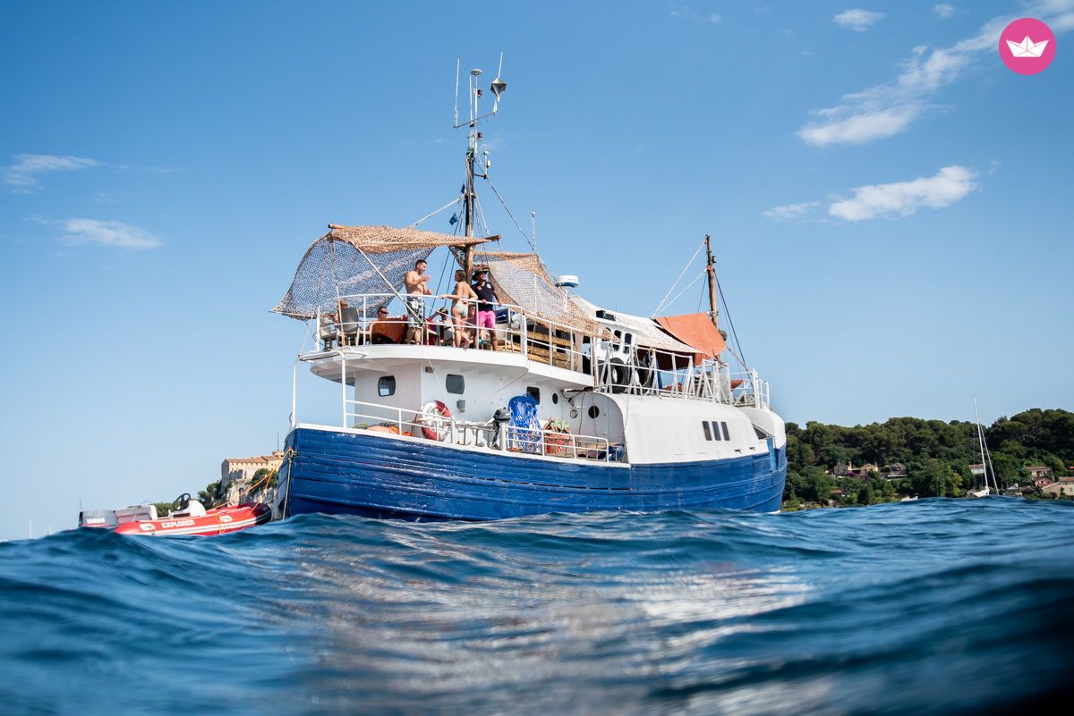 Charter Motorboat Forbes, Sandhaven Ex. Mfv Antibes