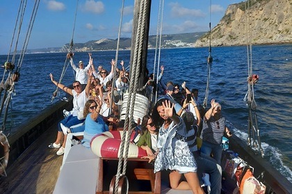Noleggio Barca a motore Traditional Wooden Boat Classic Sesimbra