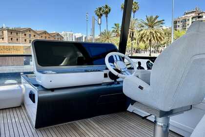 Azimut 68 Fly