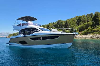 Hyra båt Motorbåt Sealine Sealine F430 Brač