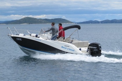 Rental Motorboat QUICKSILVER Sundeck 675 Pakoštane