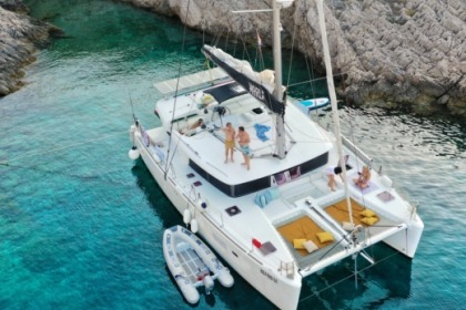 Rental Catamaran Lagoon 450F (refit 2020/21) Split