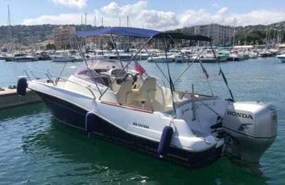 Location Bateau à moteur Jeanneau Cap Camarat 755 Wa Golfe Juan