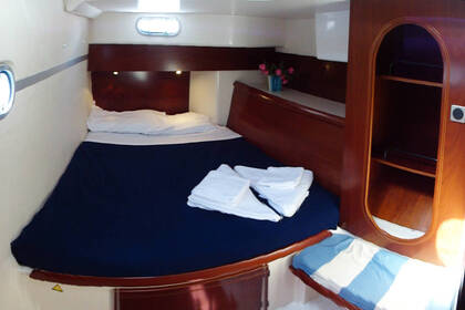 Fountaine Pajot Lavezzi 40, renewed completely