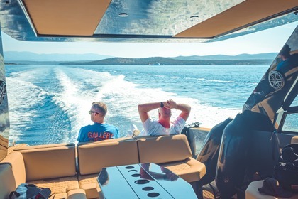 Czarter Łódź motorowa Colnago 38 Cabin Trogir