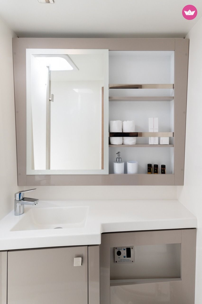 Noleggiare Fountaine Pajot Saona 47