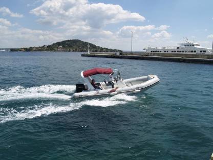 Rental RIB Tiger Marine 650 Top Line Preko