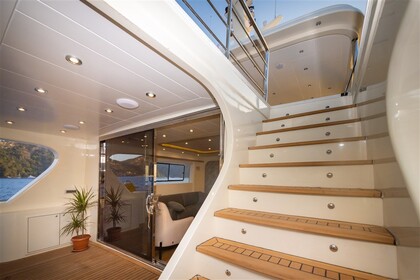 Custom Built luxury motor yacht with a capacity of 12 people