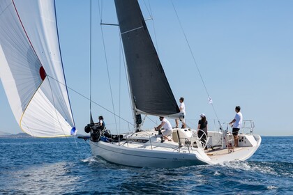 Aluguel Veleiro  Italia Yachts 11.98 Pireu