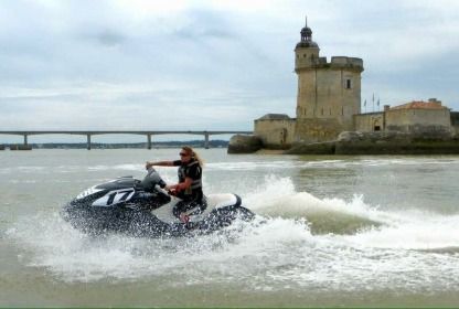 Location Jet-ski Yamaha Fzs Bourcefranc-le-Chapus