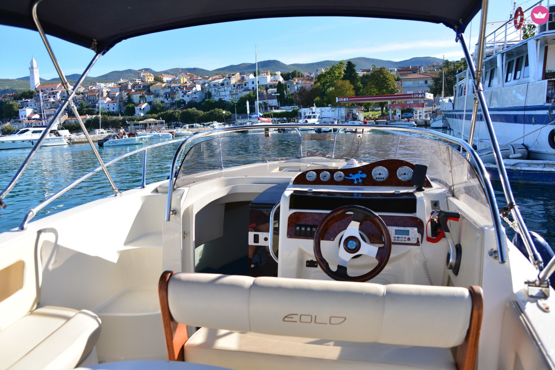 Bateau à moteur EOLO EOLO 650 DAY WHITE EDITION LEON 175cv 2