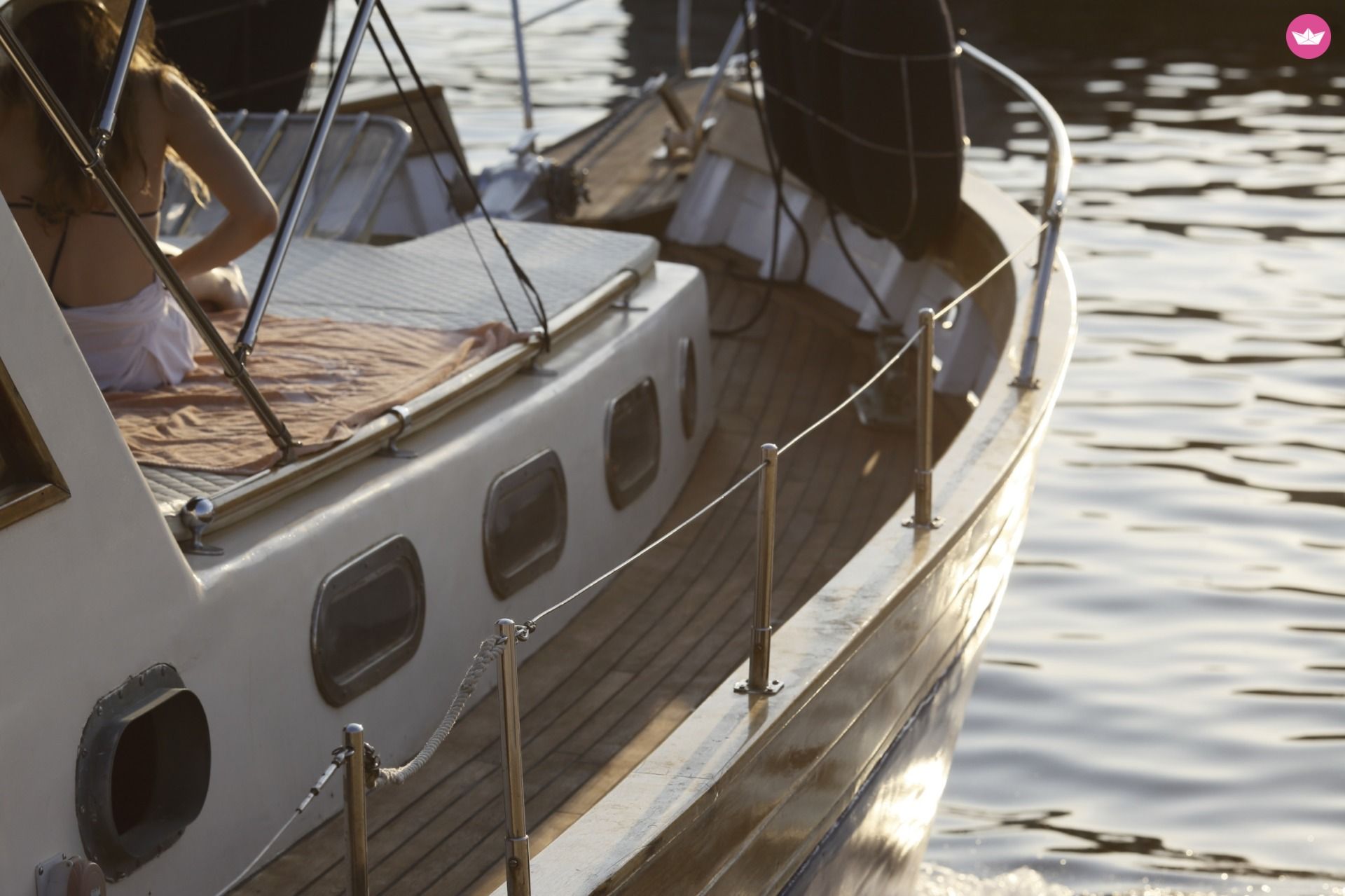 Motorboat Traitional Croatian Boat Leut Vagabundo for hire