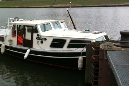 Rental Motorboat Motorschouwn Troubadour Avignon